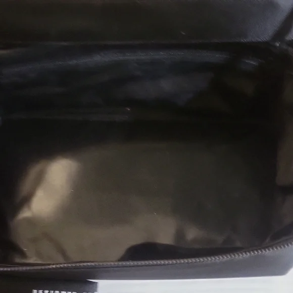 MAC Cosmetics Black Toiletry Bag with Transparent Panel - Picture 4 of 5